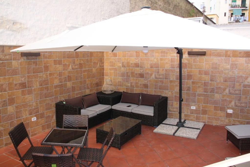 Residenza Suarez Bed and Breakfast Napels Buitenkant foto