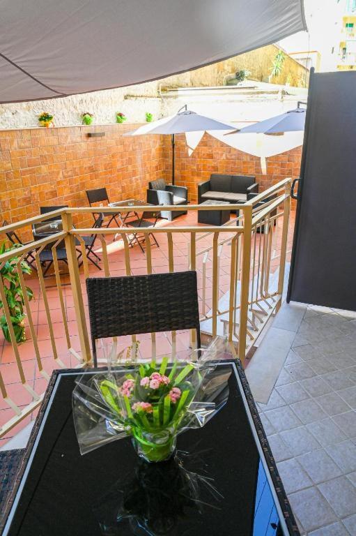 Residenza Suarez Bed and Breakfast Napels Buitenkant foto